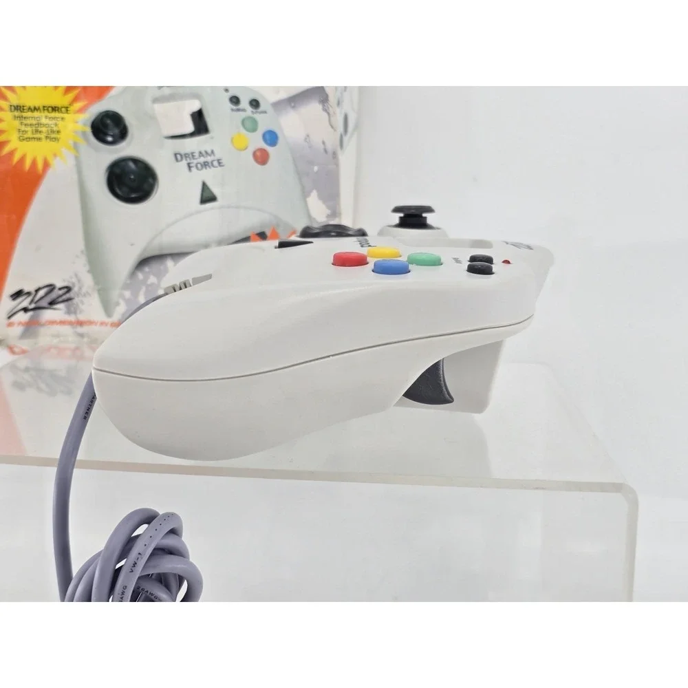 SEGA DREAMCAST 3D2 Dream Force Joypad - Controller W/Button Remap - White - NEW